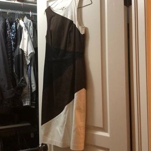 Black house white market dress